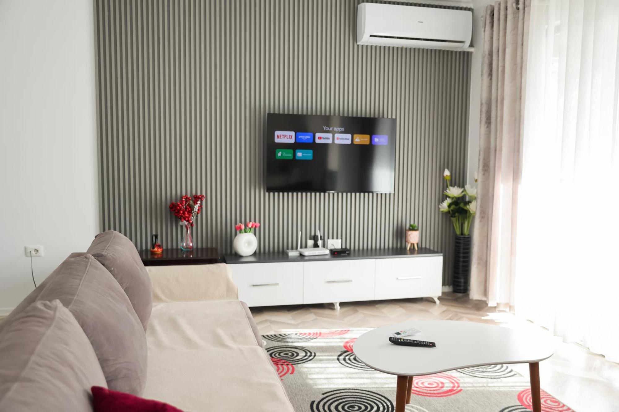 Family Apartment Тирана Экстерьер фото