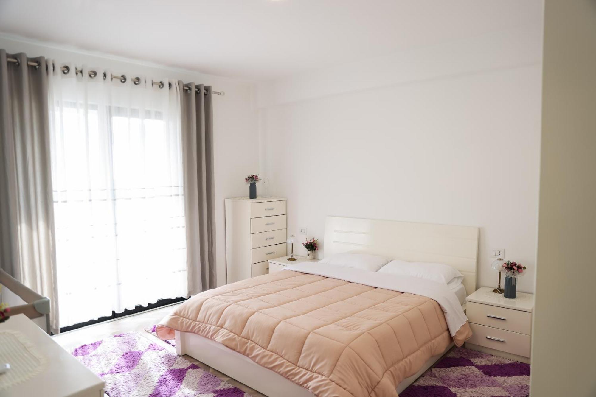 Family Apartment Тирана Экстерьер фото