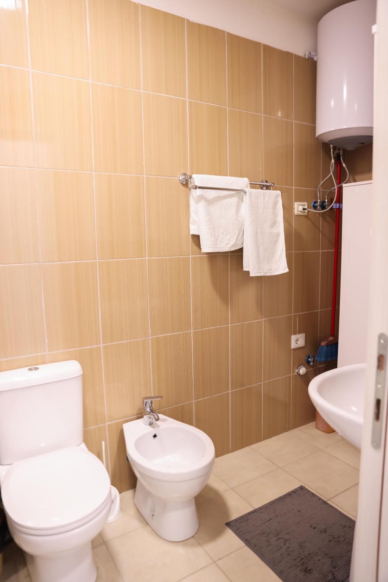Family Apartment Тирана Экстерьер фото