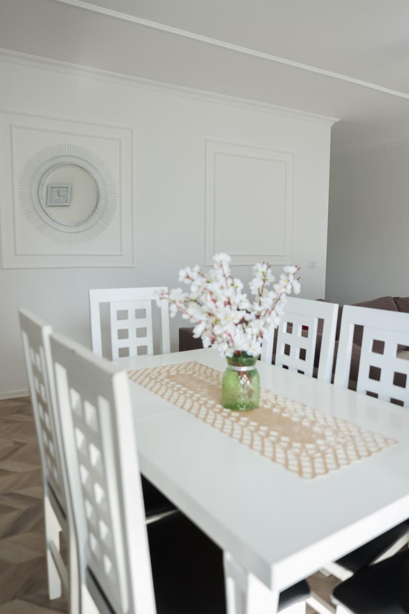 Family Apartment Тирана Экстерьер фото